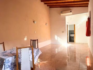 CASA EN VENTA 4 AMBIENTES EN LONGCHAMPS