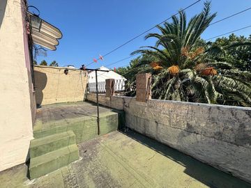 CASA 3 AMB S/LOTE DE 226 M2 LANÚS PERMUTA