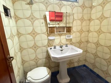 VENTA CASA 4 AMB C/COCHERA APTO CRÉDITO - V ALSINA