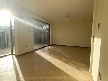 AMPLIA PROPIEDAD EN CONDOMINIO