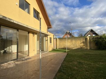 AMPLIA PROPIEDAD EN CONDOMINIO