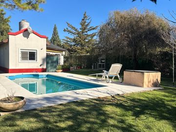 Venta Casa 3 Ambientes Parque Sakura Exaltacion de La Cruz Pileta y Parque
