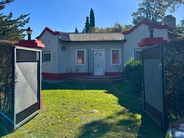 Venta Casa 3 Ambientes Parque Sakura Exaltacion de La Cruz Pileta y Parque