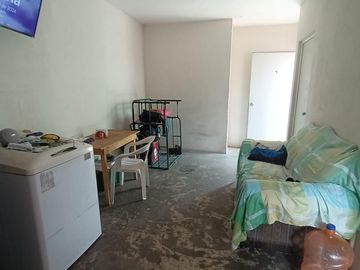 Casa de un piso y 2 recámaras en Fracc. Paseo de las Palmas. Cerca de Tejería y Cd. Industrial