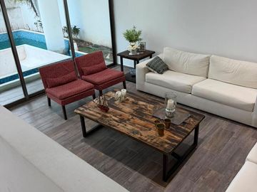 Residencial Cumbres Casa en Renta/Venta