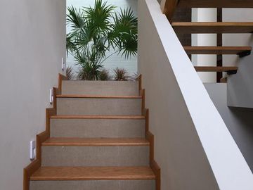 VENTA Casa de 450 m2 en LA TOSCANA RESIDENCIAL - Zona CARRETERA NACIONAL en Monterrey, Nuevo León.