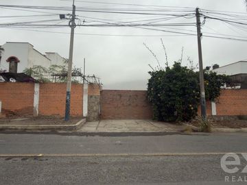 VENTA DE TERRENO 1000 M2 CERCA A SAMOA Y BAHAMAS SOL DE LA MOLINA