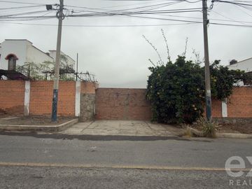 VENTA DE TERRENO 1000 M2 CERCA A SAMOA Y BAHAMAS SOL DE LA MOLINA