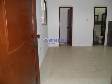 VENTA CASA RENTERA CASA PRINCIPAL + 2 DEPARTAMENTOS Y 1 SUITE