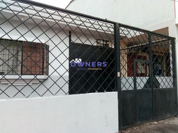 VENTA CASA RENTERA CASA PRINCIPAL + 2 DEPARTAMENTOS Y 1 SUITE