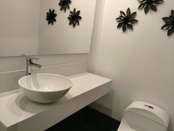 ARRIENDO de APARTAESTUDIO en MedellÃ­n