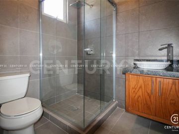 CASA EN VENTA EN BOSQUES DE SAN FCO. CHIHUAHUA, CHIH.