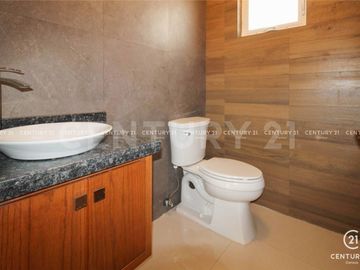 CASA EN VENTA EN BOSQUES DE SAN FCO. CHIHUAHUA, CHIH.
