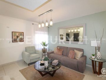 CASA EN VENTA EN BOSQUES DE ALTEA, CHIHUAHUA CHIH.