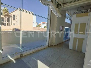 OFICINA EN RENTA EN PLAZA BARROCA EN CHIHUAHUA, CHIH.