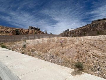 TERRENO EN VENTA EN PASEO DEL VALLE, CHIHUAHUA, CHIH.