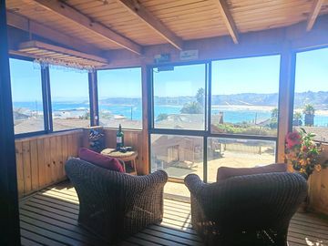 Conjunto turístico cabañas y casa lujosa de veraneo en El Quisco. Alta rentabilidad.