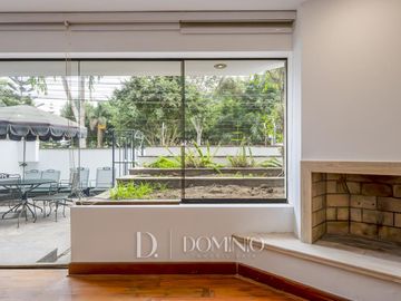 Departamento Flat Frente a Parque | 1er Piso con Terraza en Chacarilla