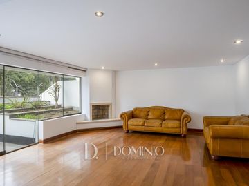 Departamento Flat Frente a Parque | 1er Piso con Terraza en Chacarilla