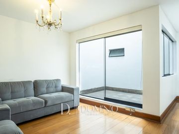 Departamento Flat Frente a Parque | 1er Piso con Terraza en Chacarilla