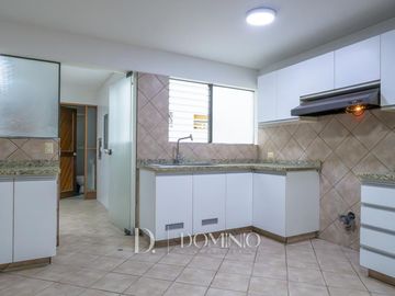 Departamento Flat Frente a Parque | 1er Piso con Terraza en Chacarilla
