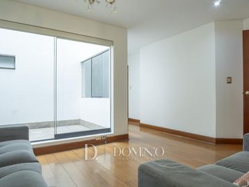 Departamento Flat Frente a Parque | 1er Piso con Terraza en Chacarilla