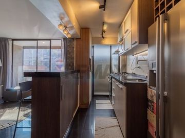 Venta 2D 2B Remodelado en Barrio Las Lilas