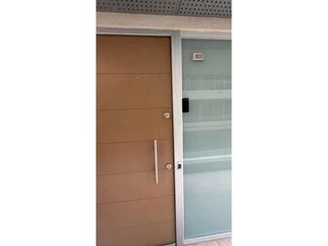Oficina 58 m² + 2 Est. Av. Las Condes