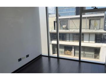 Oficina 58 m² + 2 Est. Av. Las Condes