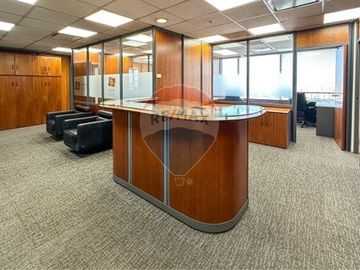 MODERNA Y ELEGANTE OFICINA EN PROVIDENCIA
