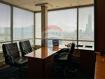MODERNA Y ELEGANTE OFICINA EN PROVIDENCIA