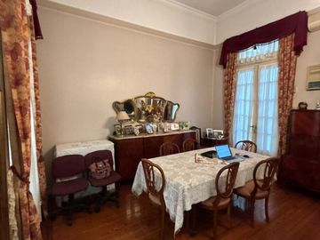Impecable casa estilo ingles en muy buen estado
