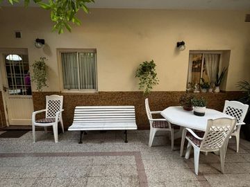 Impecable casa estilo ingles en muy buen estado