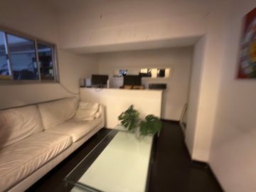 ALQUILER GALPÓN CON DEPÓSITO, ÁREA DE PRODUCCIÓN, SHOWROOM Y OFICINAS EN MUNRO 604 METROS