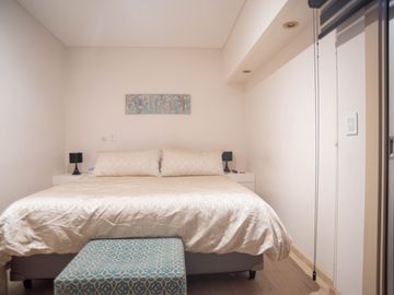 Venta | Semipiso | 4 dormitorios | Hab. de servicio | Cochera fija | Baulera | SUM | Palier privado | Flores