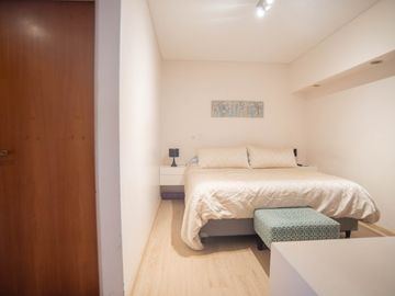 Venta | Semipiso | 4 dormitorios | Hab. de servicio | Cochera fija | Baulera | SUM | Palier privado | Flores