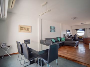 Venta | Semipiso | 4 dormitorios | Hab. de servicio | Cochera fija | Baulera | SUM | Palier privado | Flores