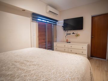 Venta | Semipiso | 4 dormitorios | Hab. de servicio | Cochera fija | Baulera | SUM | Palier privado | Flores