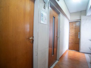 Venta | Semipiso | 4 dormitorios | Hab. de servicio | Cochera fija | Baulera | SUM | Palier privado | Flores