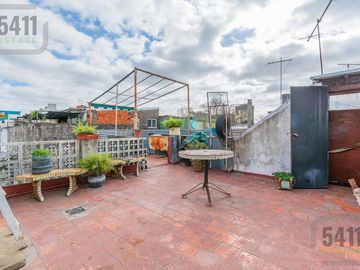 Venta PH 4 ambientes a refaccionar con terraza y gran potencial – Terrada 4300, Villa Pueyrredón