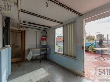 Venta PH 4 ambientes a refaccionar con terraza y gran potencial – Terrada 4300, Villa Pueyrredón