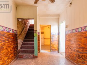 Venta PH 4 ambientes a refaccionar con terraza y gran potencial – Terrada 4300, Villa Pueyrredón
