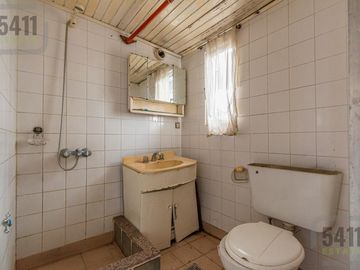 Venta PH 4 ambientes a refaccionar con terraza y gran potencial – Terrada 4300, Villa Pueyrredón
