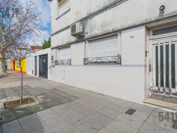Venta PH 4 ambientes a refaccionar con terraza y gran potencial – Terrada 4300, Villa Pueyrredón