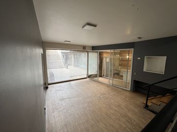SE VENDE LOCAL COMERCIAL EN REÑACA (CÓD. 604)