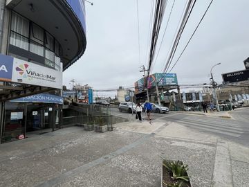 SE VENDE LOCAL COMERCIAL EN REÑACA (CÓD. 604)