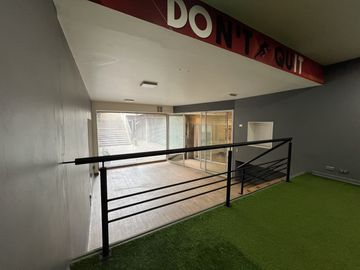SE VENDE LOCAL COMERCIAL EN REÑACA (CÓD. 604)