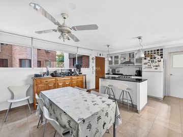 Venta piso 4 ambientes con dependencia, balcón terraza y guardacoches en Las Cañitas