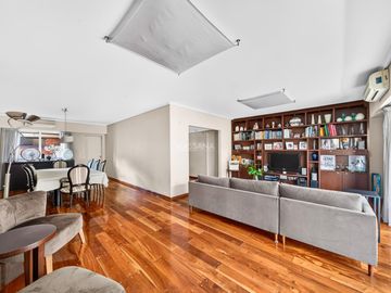 Venta piso 4 ambientes con dependencia, balcón terraza y guardacoches en Las Cañitas
