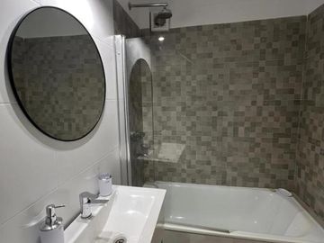 DEPARTAMENTO TRES AMBIENTES-COLEGIALES-ALQUILER TEMPORAL